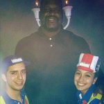 Shaq with the Hot Dog on a Stick employees